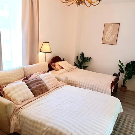 公寓 2 Room's Family