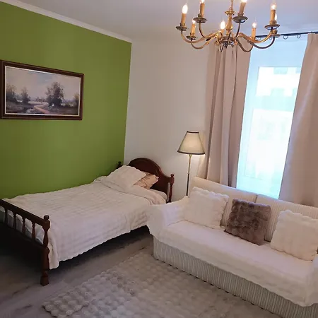 Апартаменты 2 Room's Family