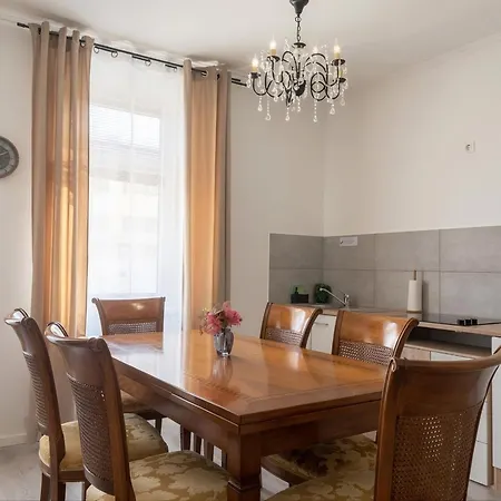 2 Room's Family Apartmán
