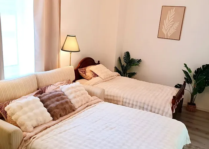 Apartament 2 Room's Family